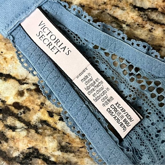 Victoria's Secret Blue Lace Halter Bralette Triangle Top Festival Lingerie XS - Picture 7 of 11